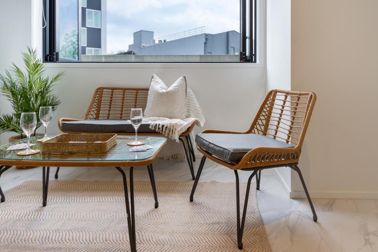 In The Heart Of It All: 2 Bed Cbd Townhouse Christchurch Exteriör bild