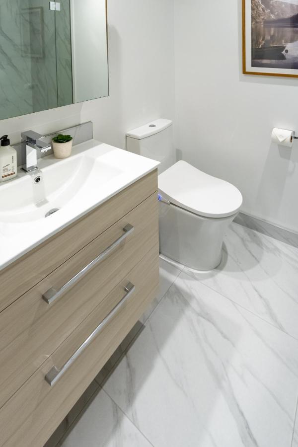 In The Heart Of It All: 2 Bed Cbd Townhouse Christchurch Exteriör bild