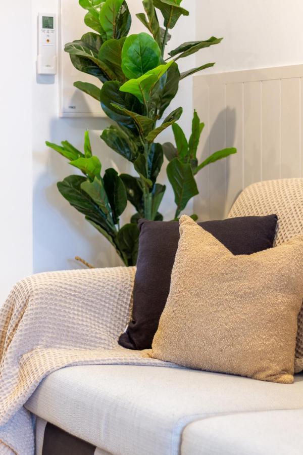 In The Heart Of It All: 2 Bed Cbd Townhouse Christchurch Exteriör bild